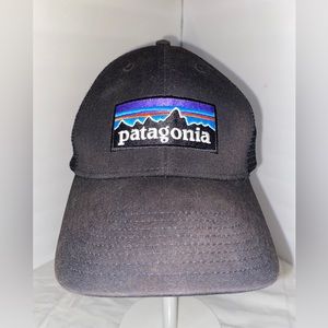 PATAGONIA SnapBack TRUCKER Hat Cap MESH BACK HIKING BIG PATCH
